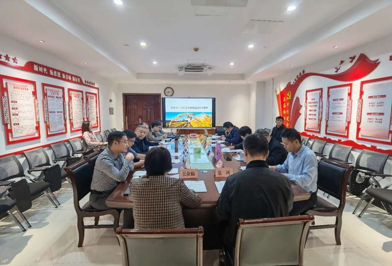 1979563147586830336.jpg 11190531ry6f.jpg