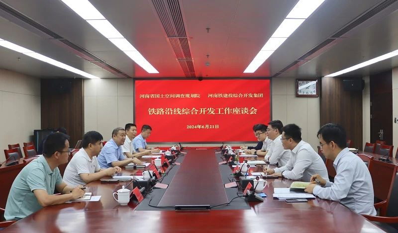 1979743546812329984.jpg 27113903vuk1.jpg