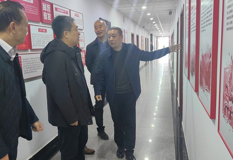 1996769651059593216.jpg 2.jpg